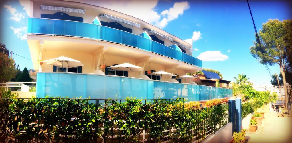 Apartamentos Petit Blau Peguera Bagian luar foto