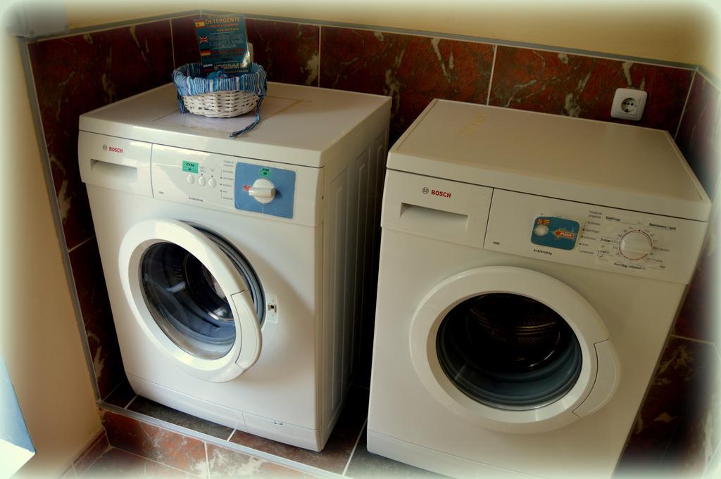 Apartamentos Petit Blau Peguera Bagian luar foto